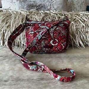 VERA BRADLEY Regal Paisley Convertible Carson Crossbody Floral Red Blue Quilted